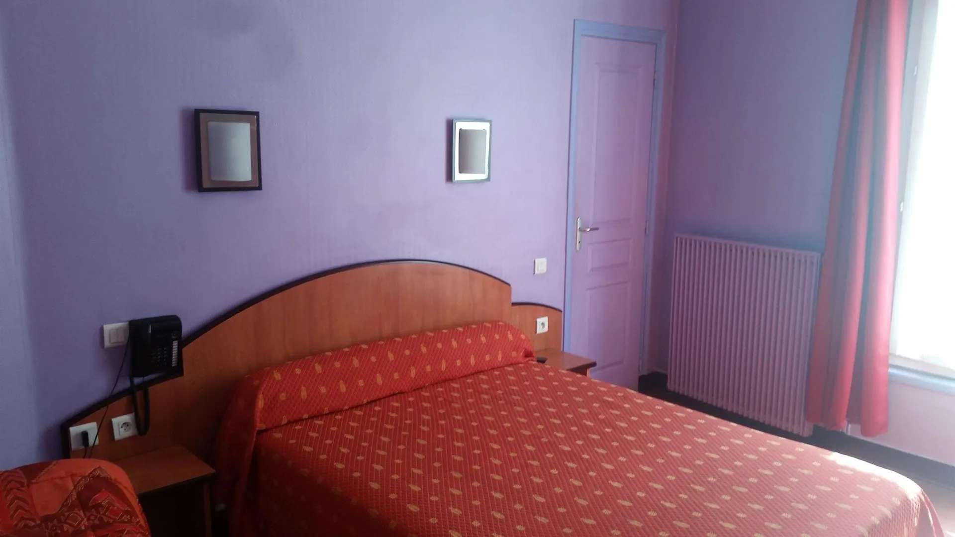 Hotel Le Carrosse Vanves