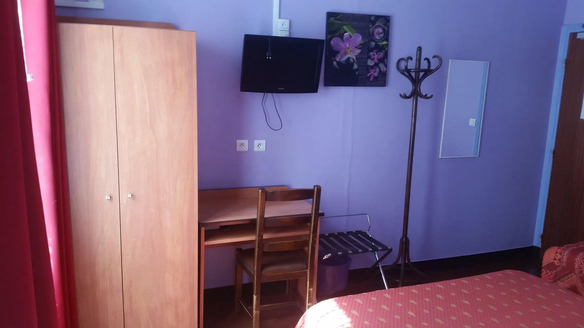 Hotel Le Carrosse Vanves
